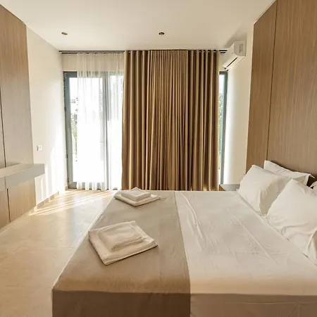 فندق Abeille 5*