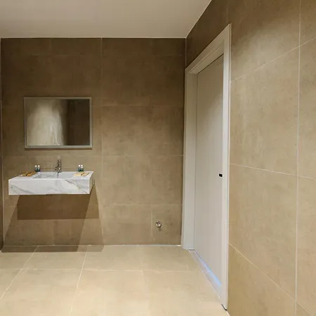 Hotel Abeille 5*